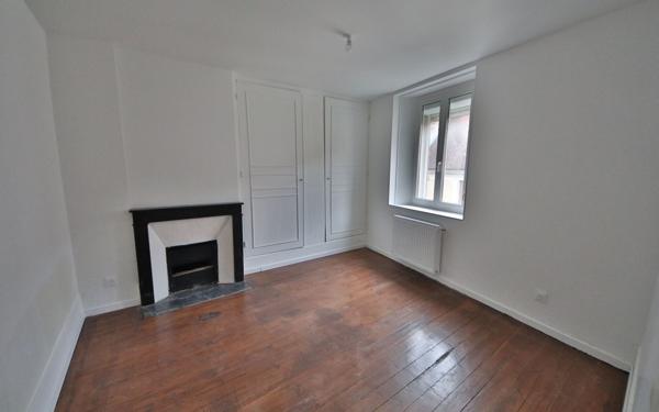 Maison à vendre    4 pièces • 76 m2 Condé-en-Brie