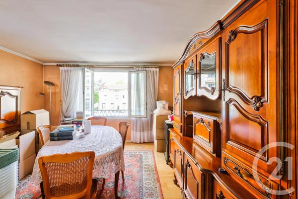Appartement F3 à vendre  3 pièces - 66,67 m 2   LA COURNEUVE  - 93