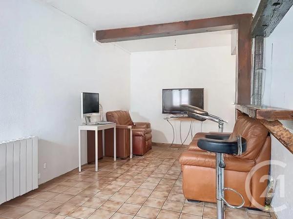 Appartement F3 à vendre  3 pièces - 66,67 m 2   LA COURNEUVE  - 93