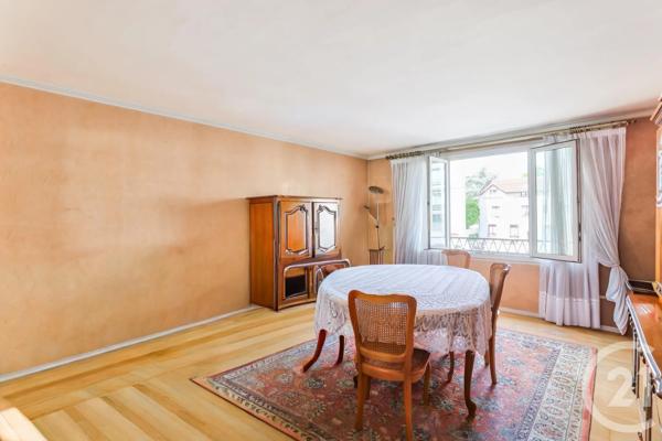 Appartement F3 à vendre  3 pièces - 66,67 m 2   LA COURNEUVE  - 93