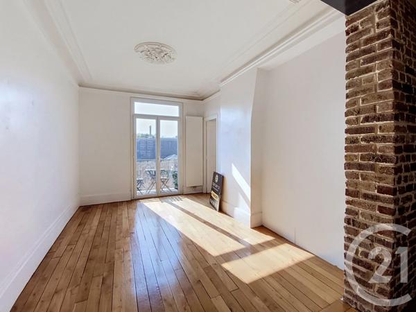 Appartement F3 à vendre  3 pièces - 62,20 m 2   ST DENIS  - 93