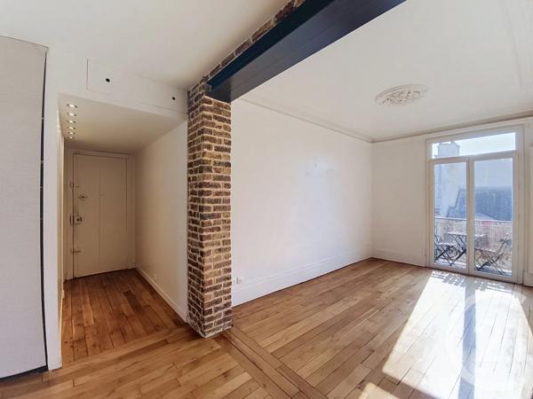 Appartement F3 à vendre  3 pièces - 62,20 m 2   ST DENIS  - 93