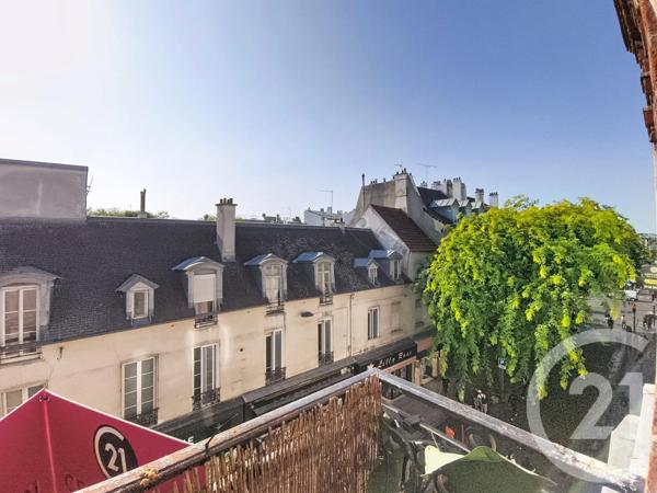 Appartement F3 à vendre  3 pièces - 62,20 m 2   ST DENIS  - 93