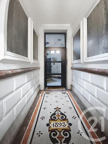 Appartement F3 à vendre  3 pièces - 62,20 m 2   ST DENIS  - 93