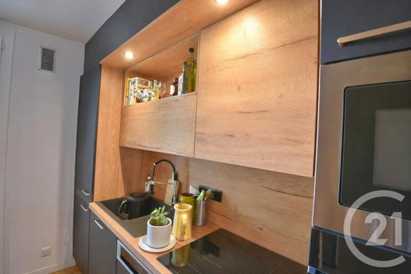 Appartement T6 à vendre  6 pièces - 98,75 m2 ROMANS SUR ISERE - 26