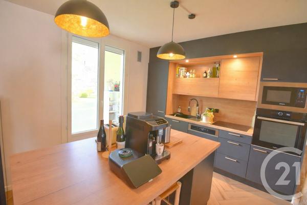 Appartement T6 à vendre  6 pièces - 98,75 m2 ROMANS SUR ISERE - 26