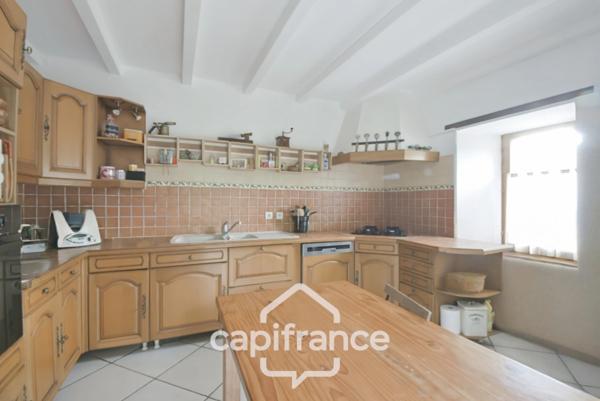 Maison à vendre 5 pièces PREAUX (07)