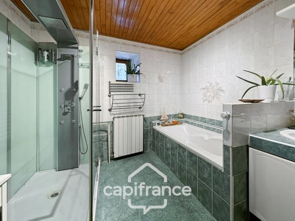 Maison à vendre 5 pièces PREAUX (07)