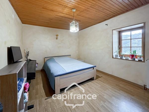 Maison à vendre 5 pièces PREAUX (07)