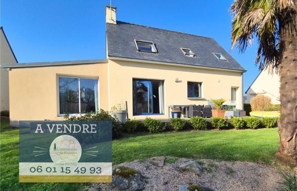 Saint-Yvi (29140) SAINT YVI - Maison de 2001 de 6 pièces principales sur 722 m² de terrain