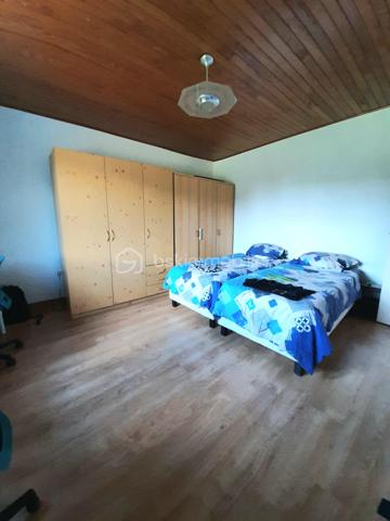 Maison de village de 202 m²