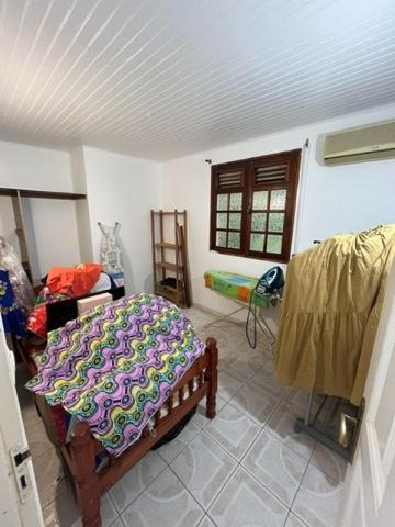 Un bien rare offrant 3 logements indépendants et un véritable potentiel locatif.