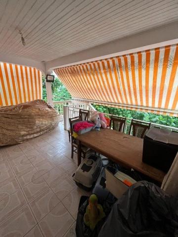 Un bien rare offrant 3 logements indépendants et un véritable potentiel locatif.