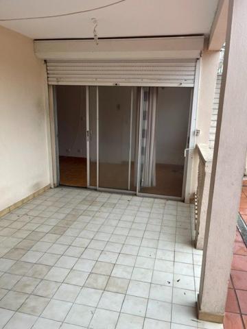 Un bien rare offrant 3 logements indépendants et un véritable potentiel locatif.