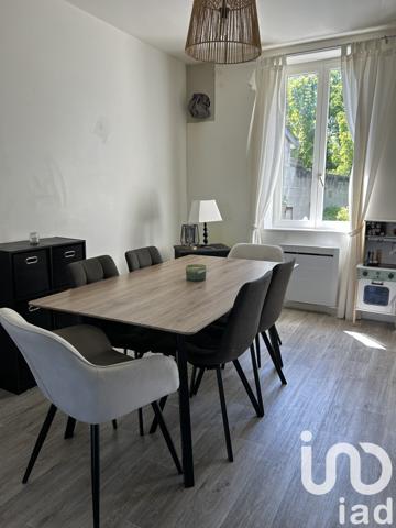 Maison 2 pièces de 48 m² à Lunery (18400)