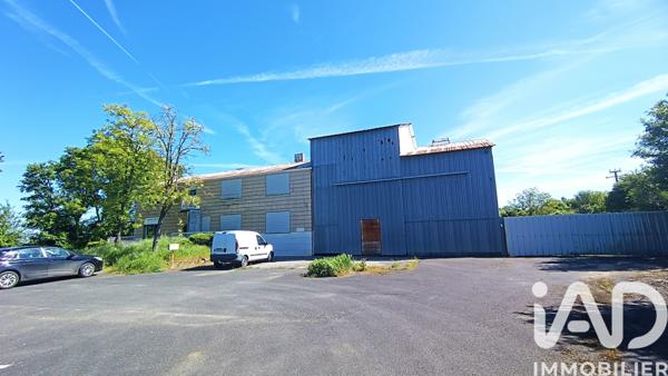 Immeuble à vendre 404 m² Saint-Sauvant