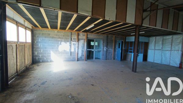 Immeuble à vendre 404 m² Saint-Sauvant