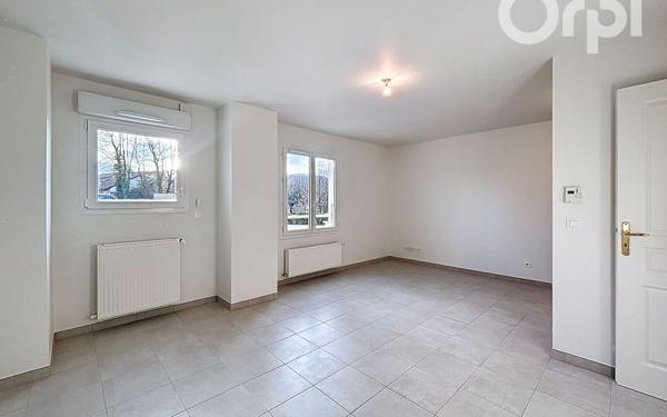 Appartement à vendre    1 pièce • 30,68 m2 Vétraz-Monthoux