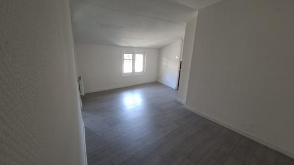 maison de ville 4 piéces 77 m² rénovée