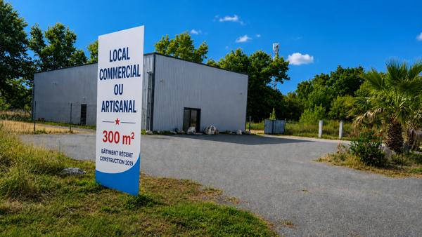 LOCAL COMMERCIAL / ARTISANAL 309 m² – DPE A – Construction 2019 - Saint-Seurin-sur-l'Isle (33660)