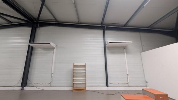 LOCAL COMMERCIAL / ARTISANAL 309 m² – DPE A – Construction 2019 - Saint-Seurin-sur-l'Isle (33660)