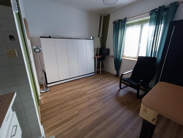 STUDIO MEUBLÉ EN CENTRE VILLE - Castelnaudary (11400)