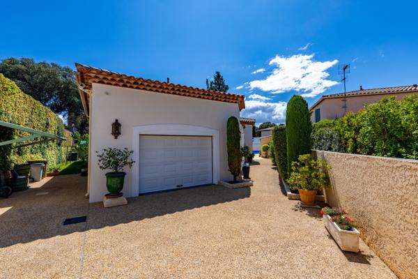 Saturargues (34400) Villa 6 pièces 161 m² L'Atelier de l'Immo - Votre Havre de Paix Familial à Saturargues !