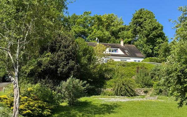 Maison à vendre    6 pièces •  Nogent-le-Rotrou