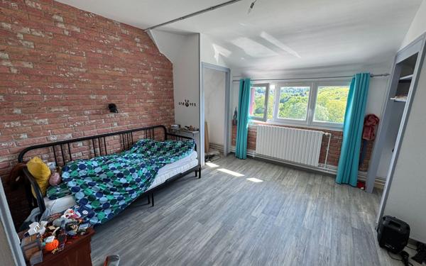 Maison à vendre    6 pièces •  Nogent-le-Rotrou