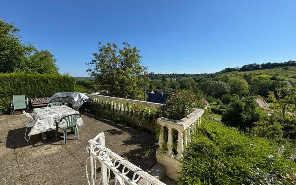 Maison à vendre    6 pièces •  Nogent-le-Rotrou