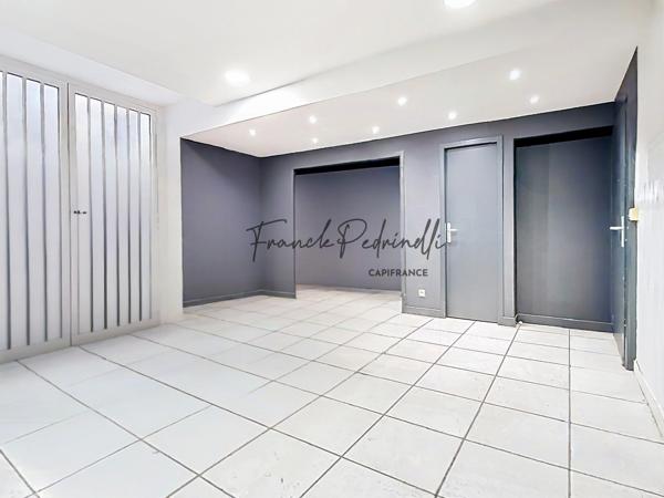 125 m² Locaux commerciaux  / bureaux LYON 6EME / A DIVISER