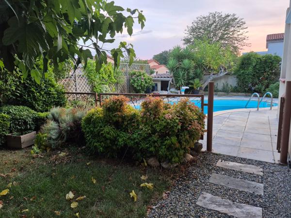 Beauzelle (31700) Exclusivité : Maison de plain-pied de 106m2 avec jardin, piscine et garage