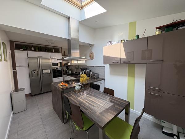 Beauzelle (31700) Exclusivité : Maison de plain-pied de 106m2 avec jardin, piscine et garage