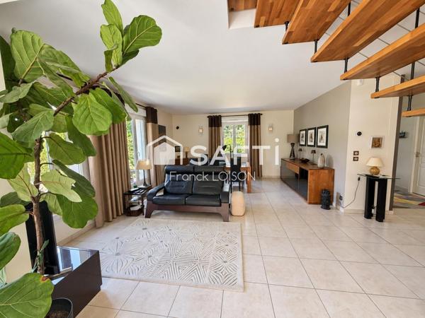 Maison d’architecte de 220 m² avec parc paysager entre Amboise et Vouvray