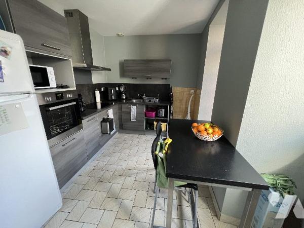 MAISON D'HABITATION A VENDRE