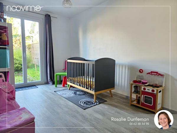 Maison de plain-pied lumineuse, au calme et avec grand garage