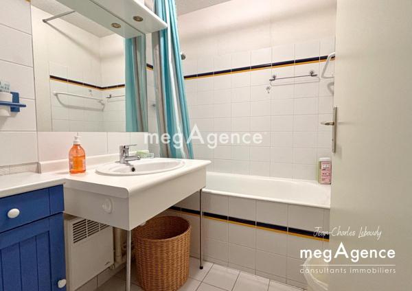 Appartement à JULLOUVILLE, 50610 - 2 pièces 66m²