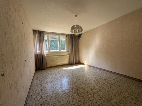 * Prix attractif* Appartement T3 à rafraichir- La Métare
