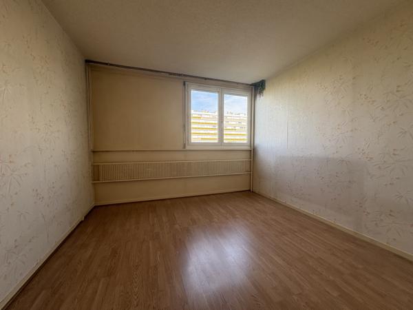 * Prix attractif* Appartement T3 à rafraichir- La Métare