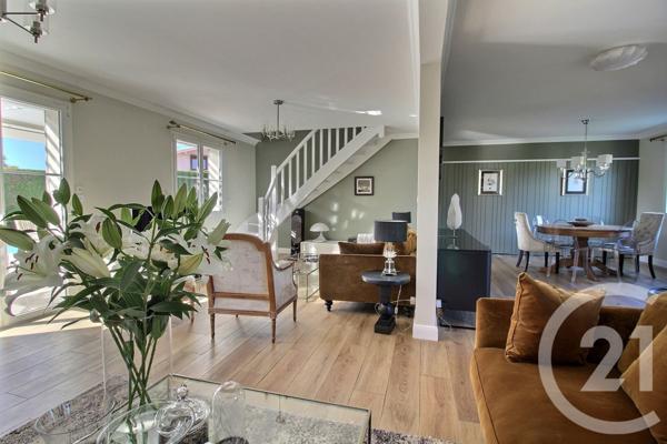 Maison à vendre  6 pièces - 184,90 m2 PESSAC - 33