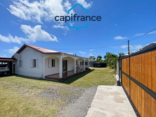 Dpt La Réunion (974), à vendre maison plain pied T5 de 121 m² sur Terrain de + de 700m2
