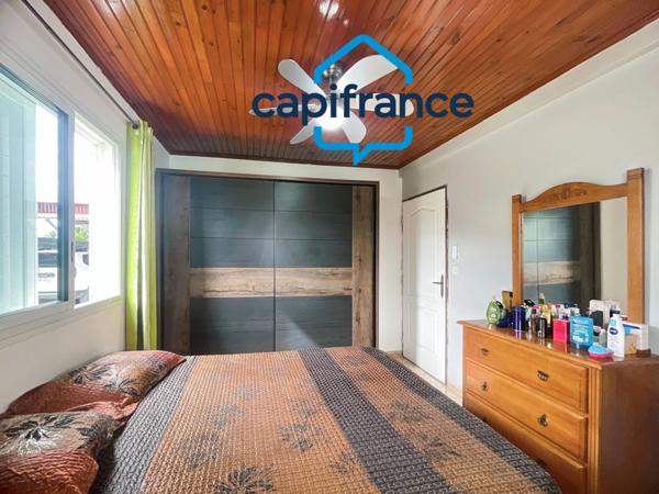 Dpt La Réunion (974), à vendre maison plain pied T5 de 121 m² sur Terrain de + de 700m2