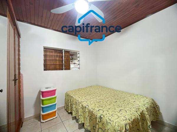 Dpt La Réunion (974), à vendre maison plain pied T5 de 121 m² sur Terrain de + de 700m2