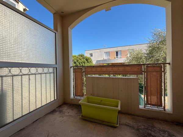 LA ROQUETTE SUR SIAGNE APPARTEMENT 3P 63 M2 TERRASSE GARAGE