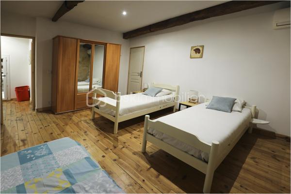 Corps de ferme de 220,30 m²