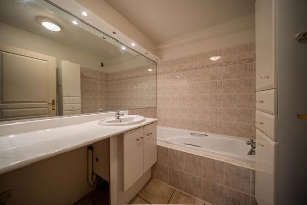 Appartement 3 pièce(s) 2 chambre(s) 58 m²