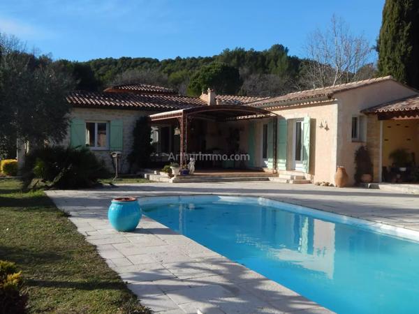 Vente Propriété 11 pièces 315 m2 à Salernes