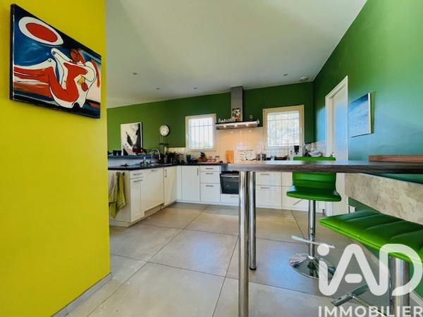 Maison à vendre 6 pièces 194 m² Esparron