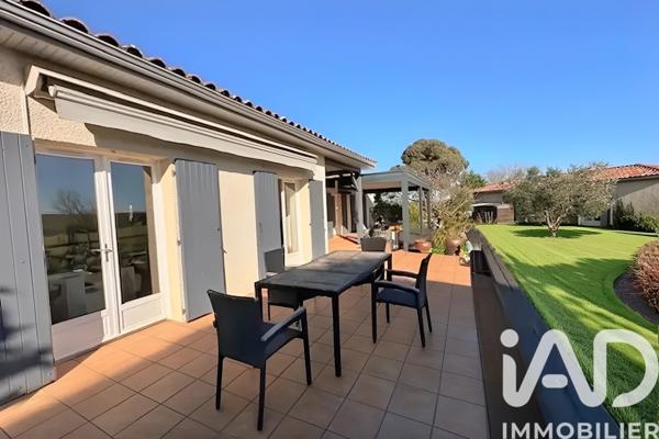 Maison à vendre 6 pièces 194 m² Esparron