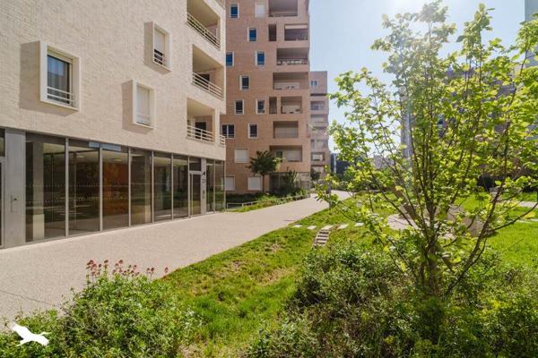 Appartement à vendre |                                       Villeurbanne |                                        3 pièces  |  59 m²